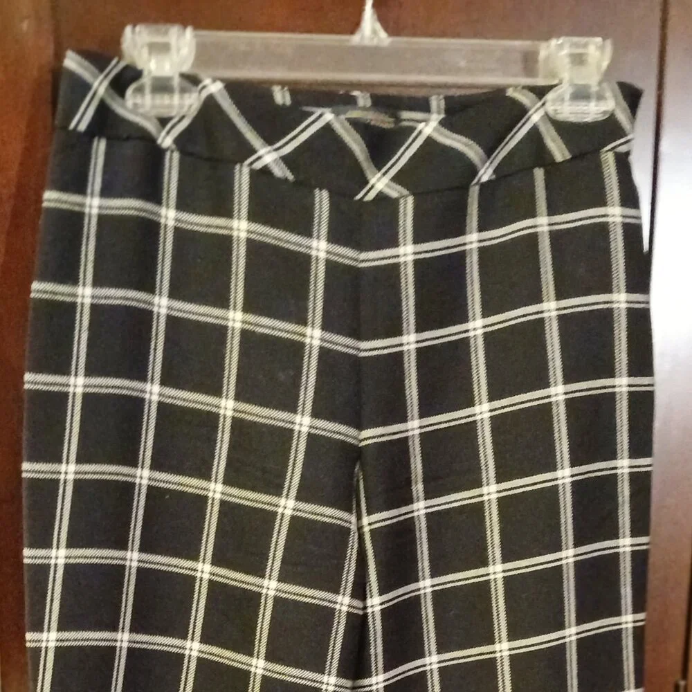 PENDLETON Virgin Wool Black Plaid Trousers 4P - like new - Picture 6 of 13